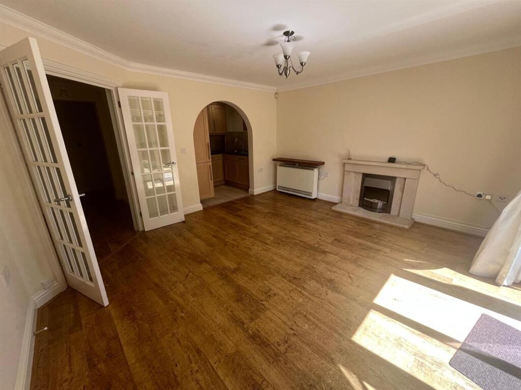 Living/Dining Room