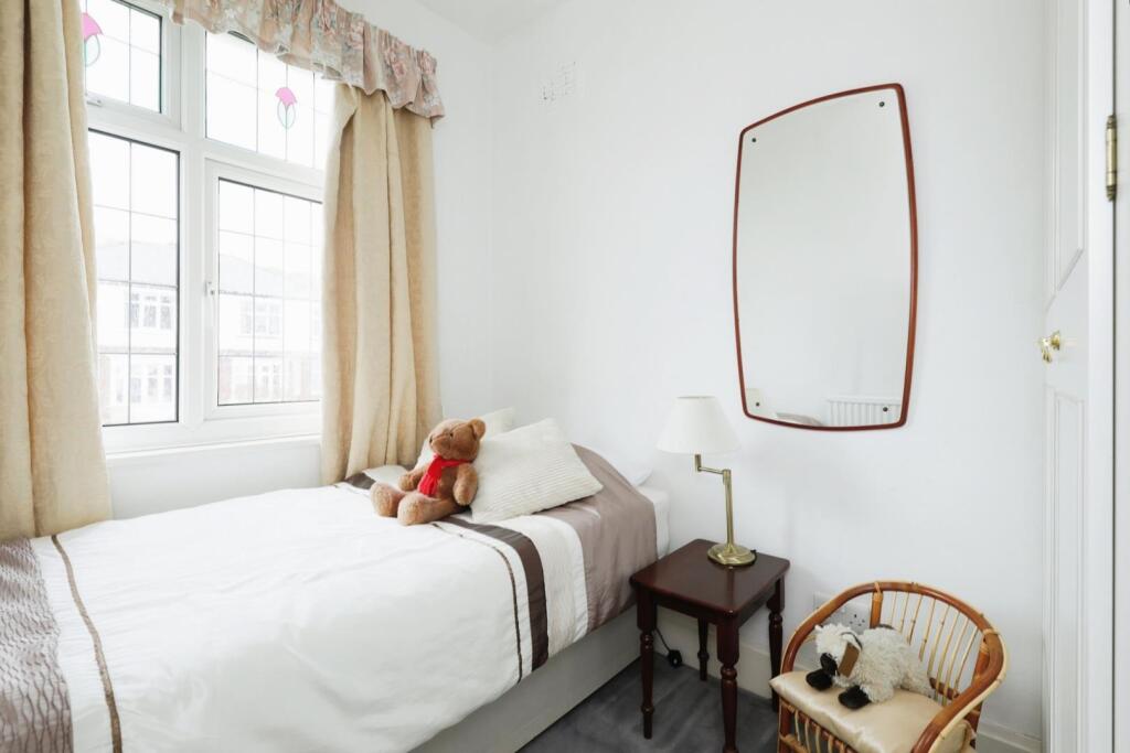 BEDROOM NO.3