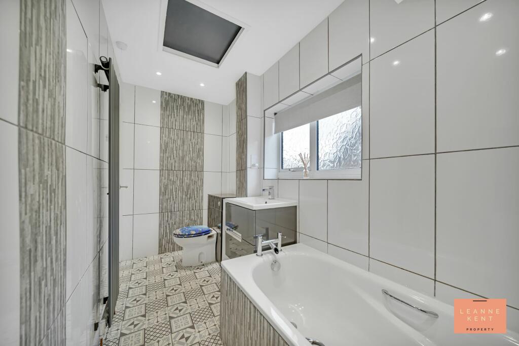 Upstairs Bathroom