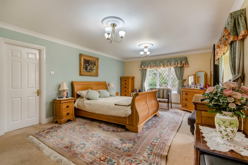 8631941-interior26.jpg