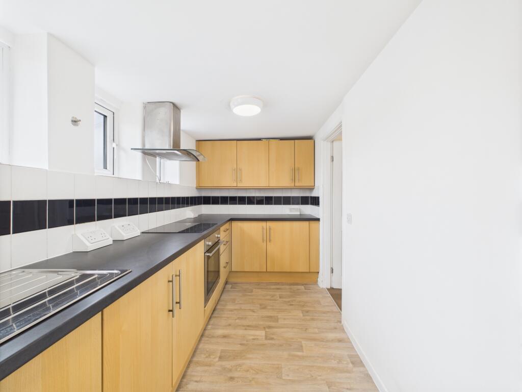 CAM02023G0-PR0160-STILL004