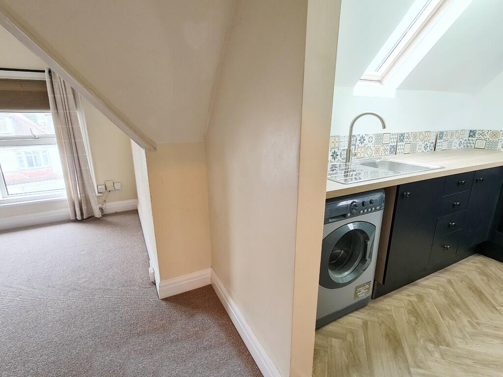 Arch to Kitchen