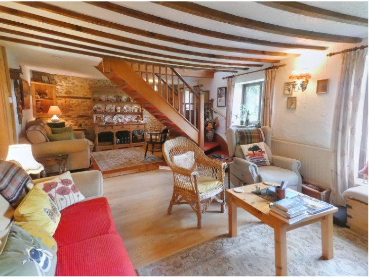 Sitting/Dining Room