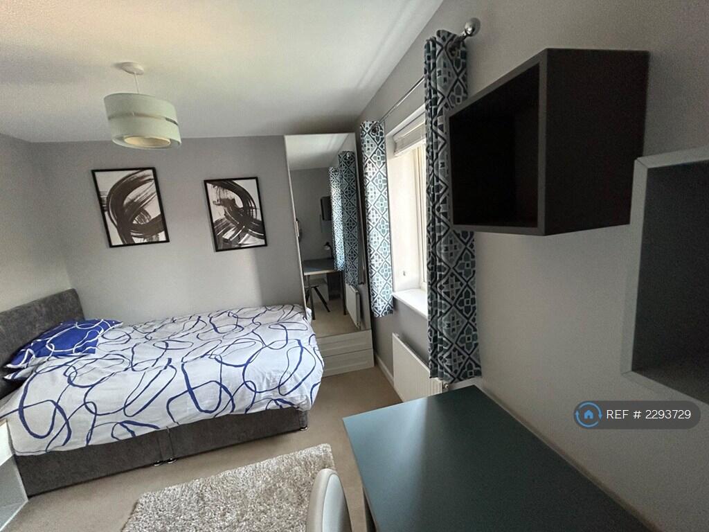 Room 4
