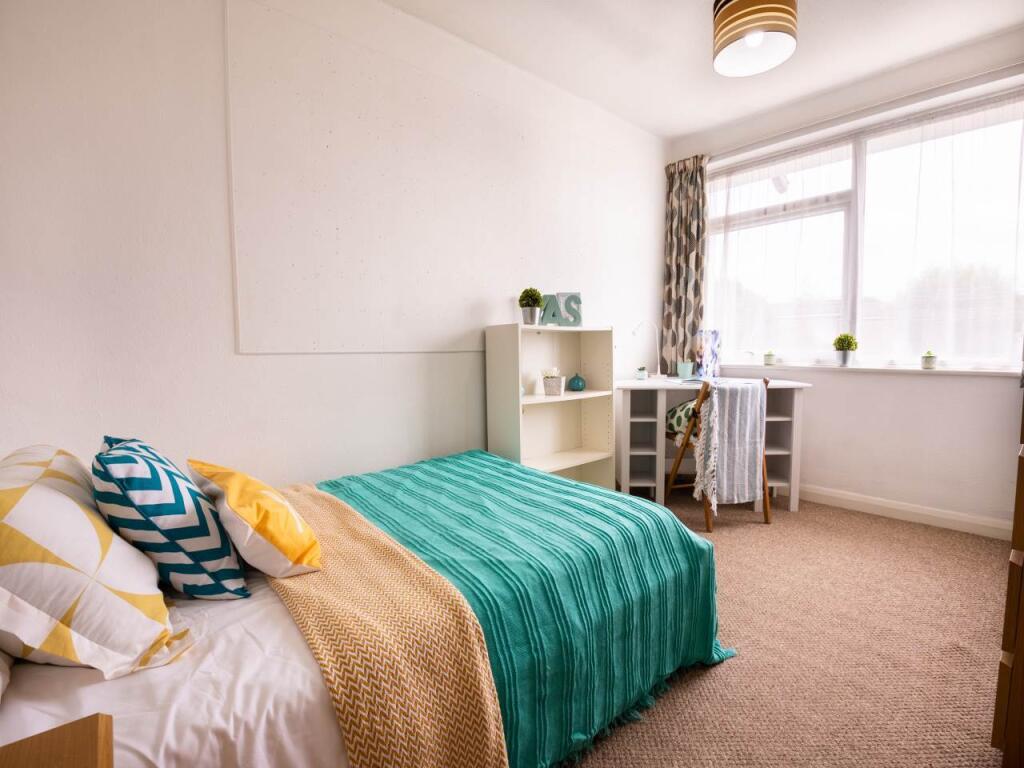 8_Ulcombe_Gardens_Ca