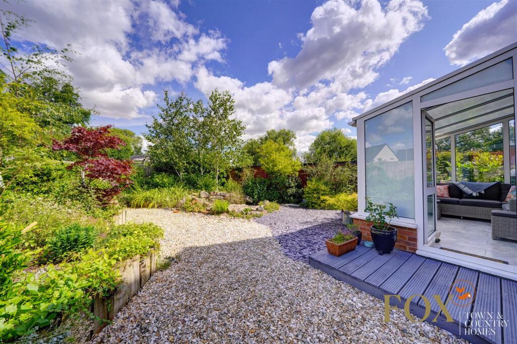 21 Wessex Grove (15).jpg