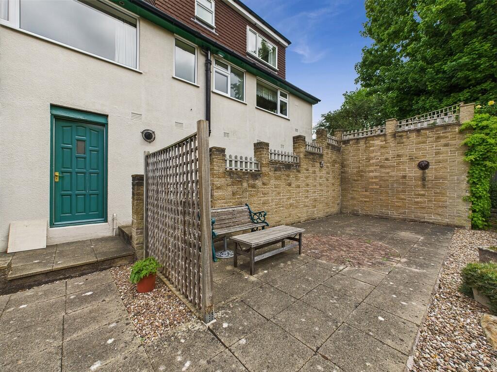 CAM04273G0-PR0129...