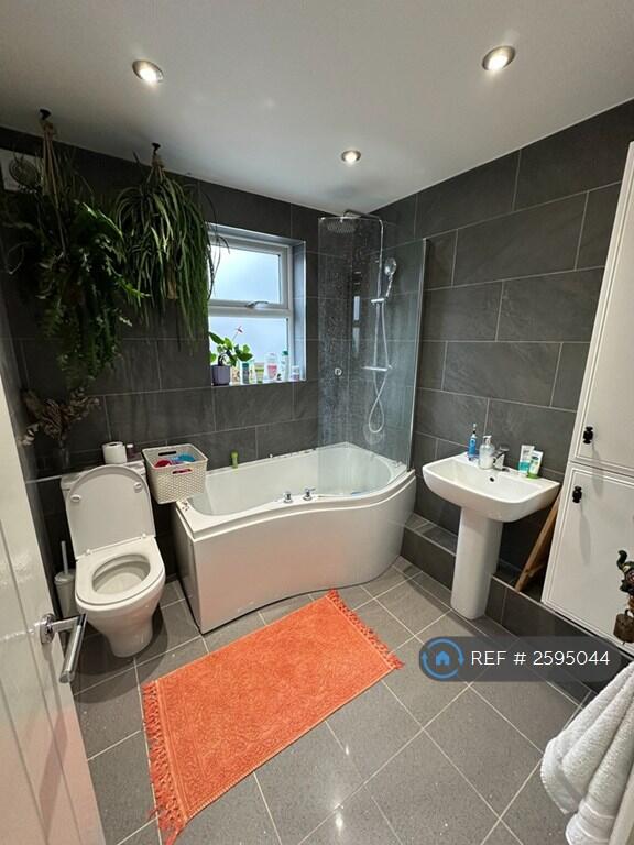 First Floor Family Bathroom