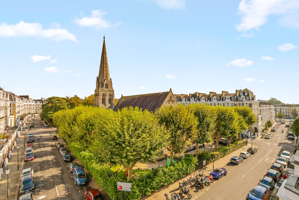 RedcliffeSquare64...