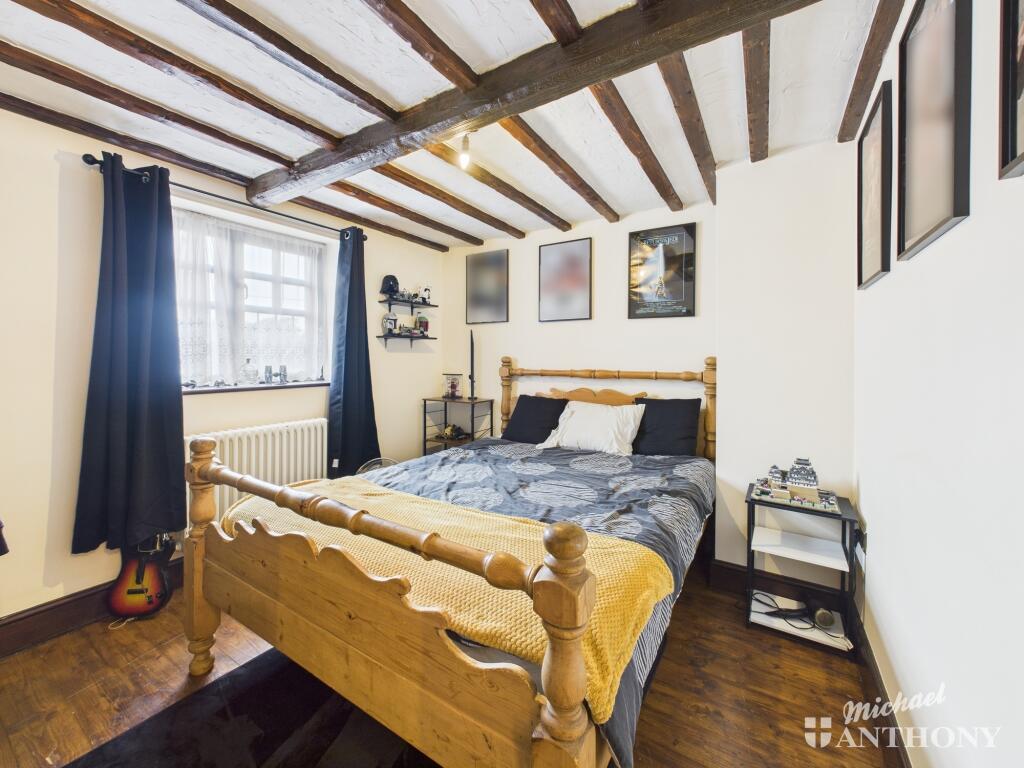 CAM03852G0-PR0218-STILL003