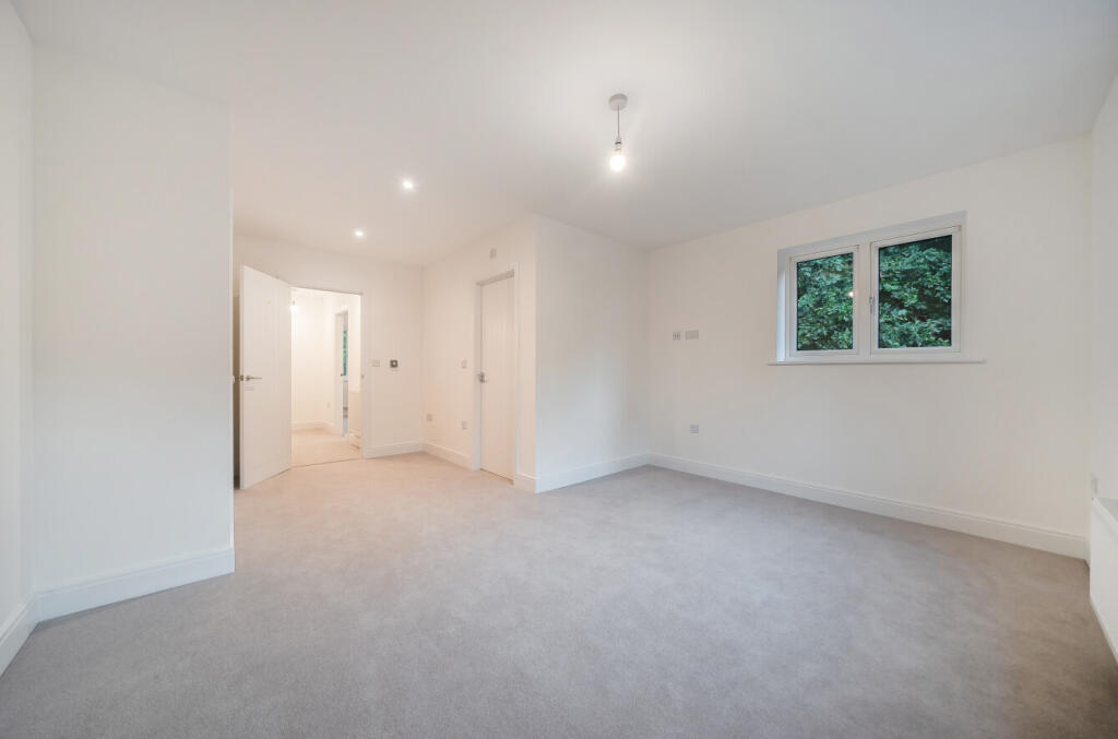 1340052-1-689ca16...