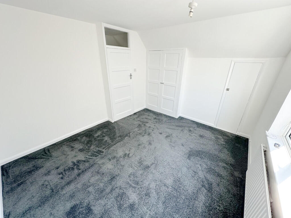 IMG-20250815-WA00...