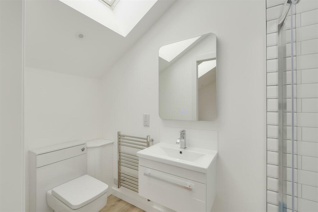 Bedroom 1 En Suite