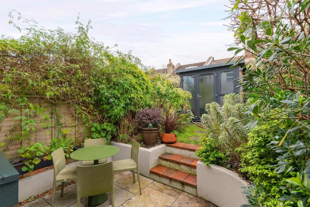 2K2WSSE - External F.jpg