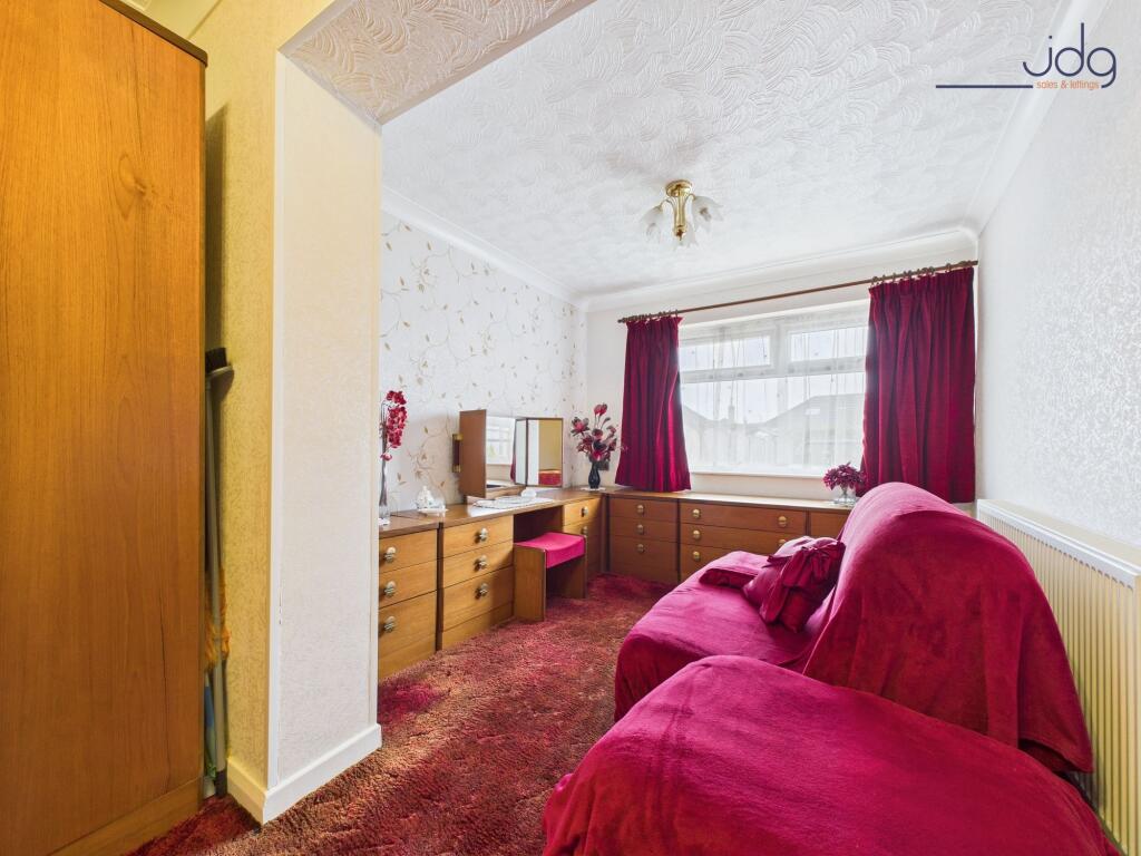 Open Plan Double Bedroom and dressing area