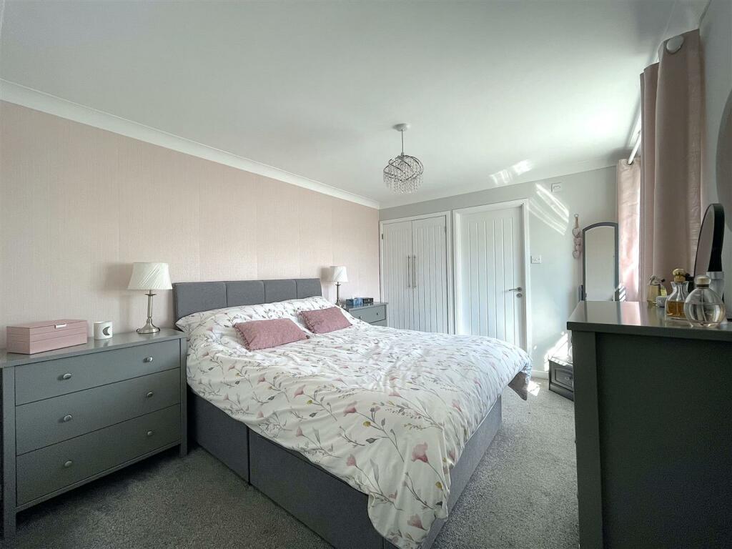 Bedroom One (2).jpeg