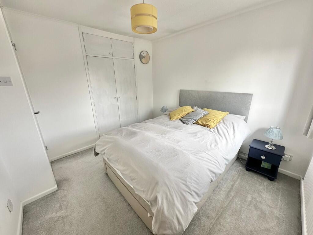 IMG-20250822-WA00...