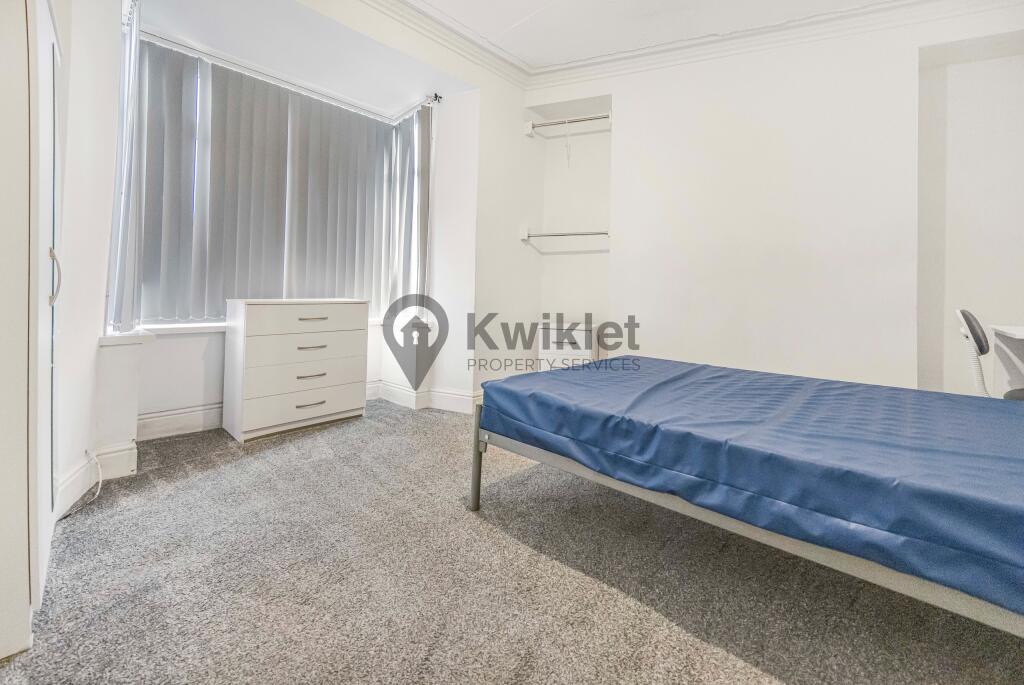 eZy Watermark_17-09-2024_05-33-29-7690PM.JPG