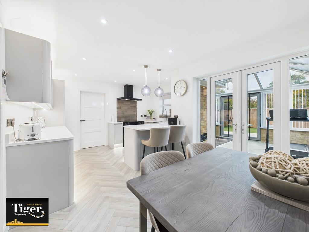 CAM03440G0-PR0436...