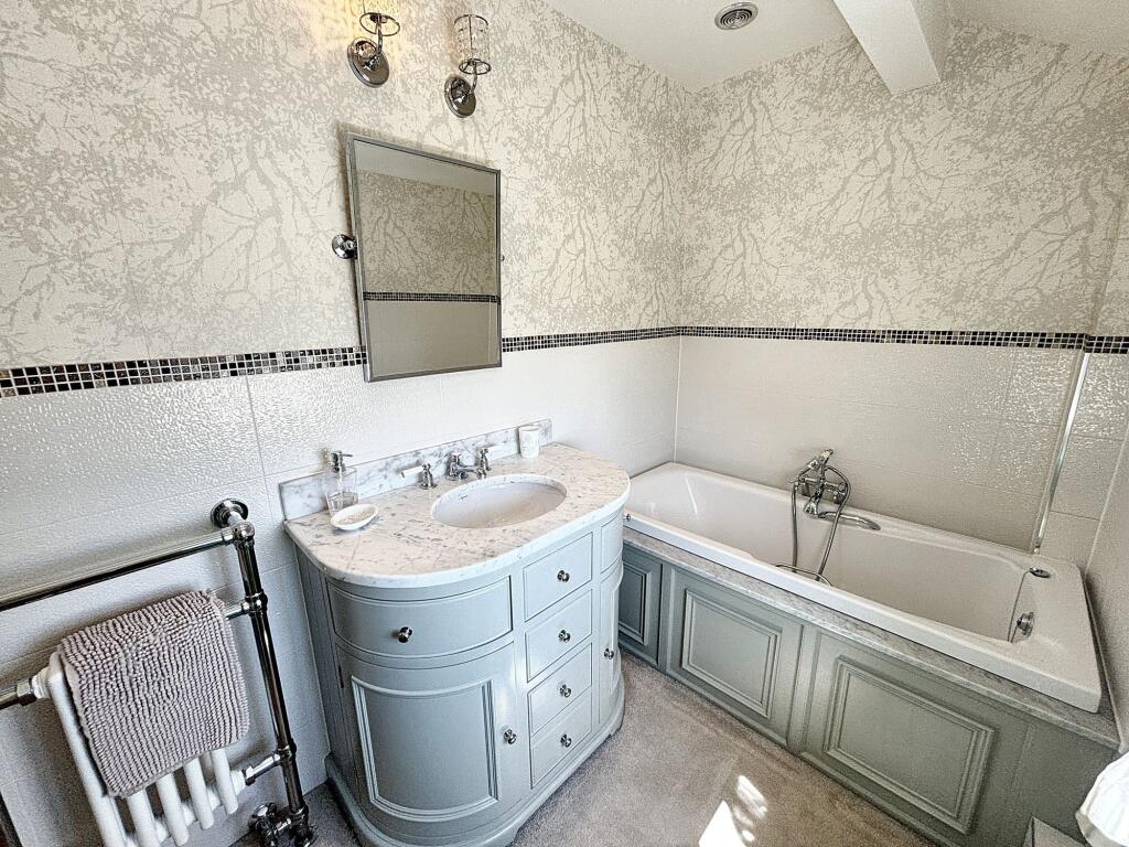 Bedroom One En-Suite