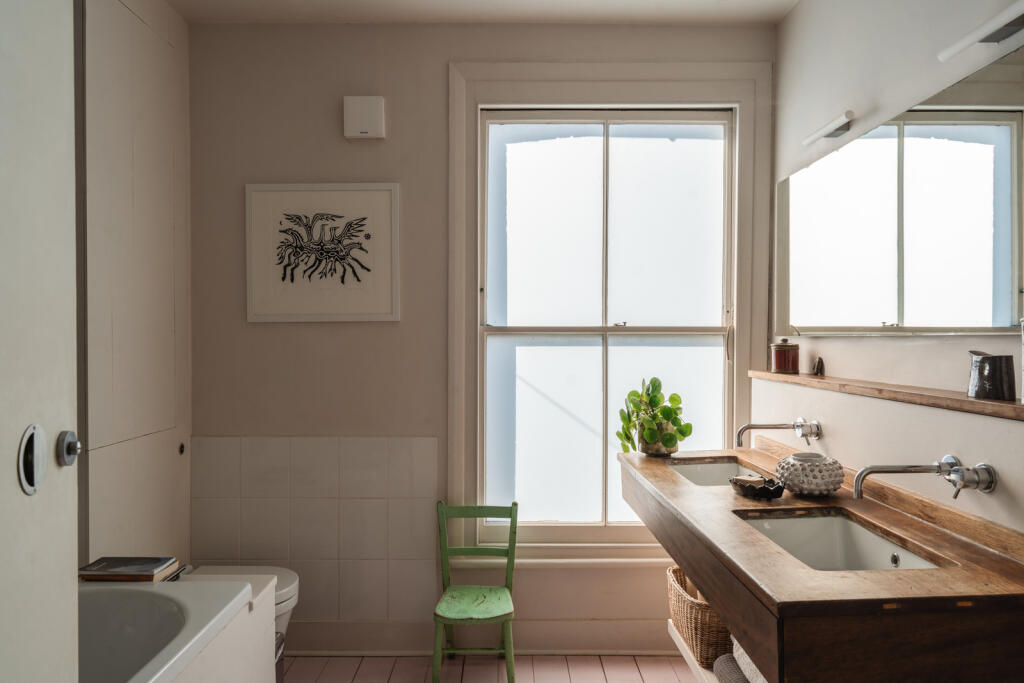 277184 - 49BerrymedeRoad_HighRes-46.jpg