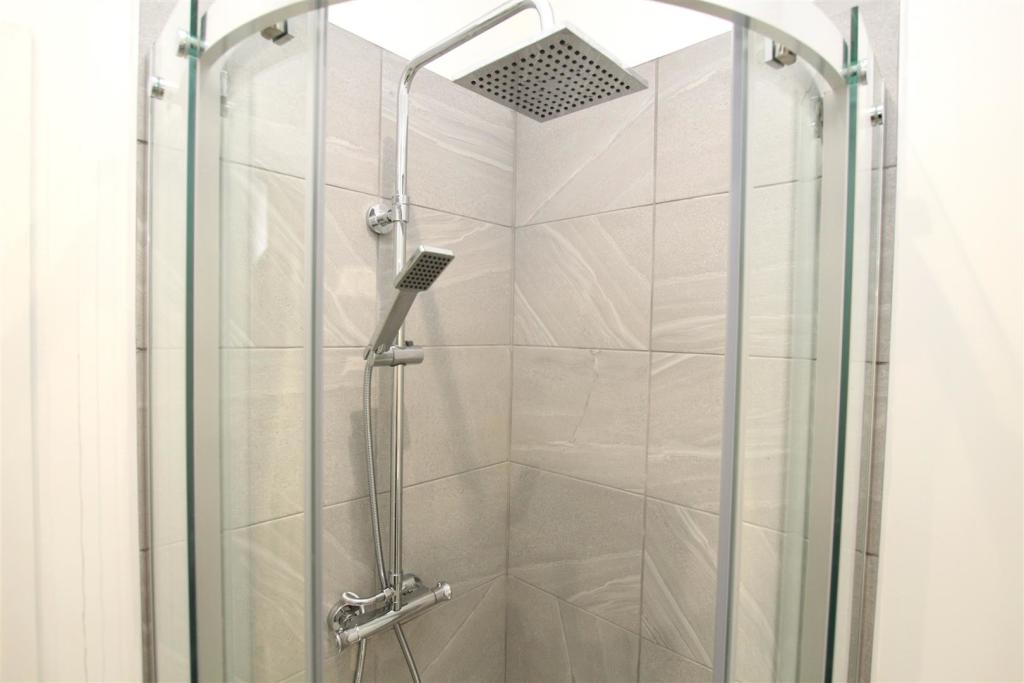 Downstairs shower room
