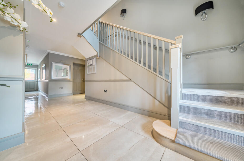 1373947-15-6909f4...