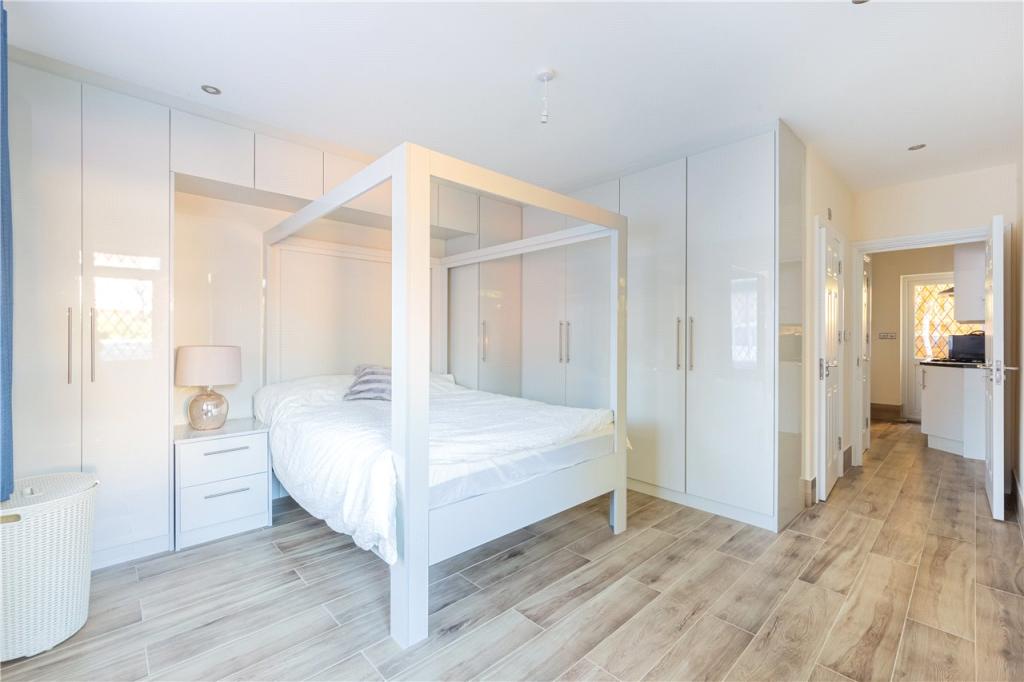 Bed 4/Annex