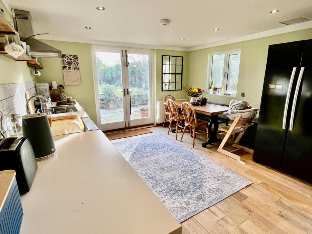 Kitchen/Breakfast Room