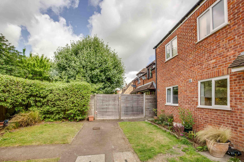 26 Primrose Lea, SL7 2QL (LOW RES)-10