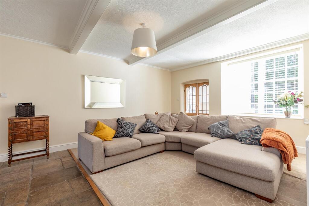 Chapel Cottage, Long Ashton Living Room.jpg