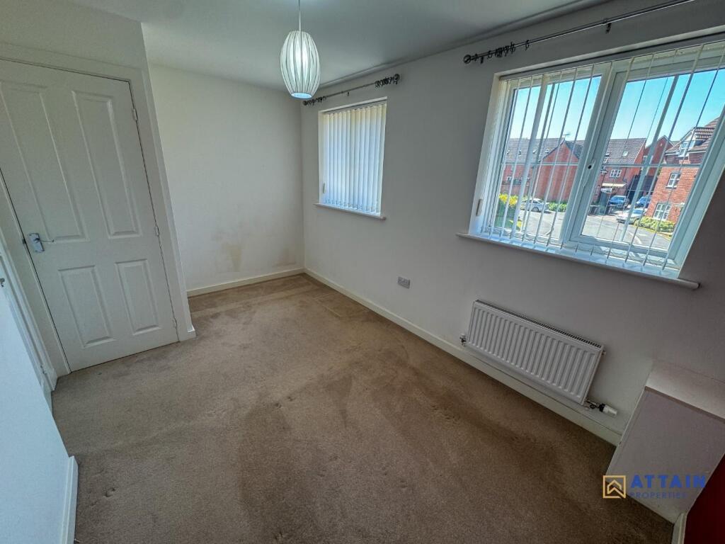 Bedroom 1.jpg
