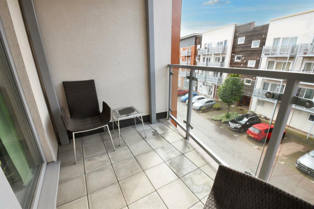 balcony.jpg