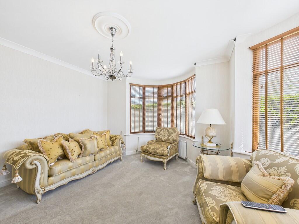 CAM01835G0-PR0193...