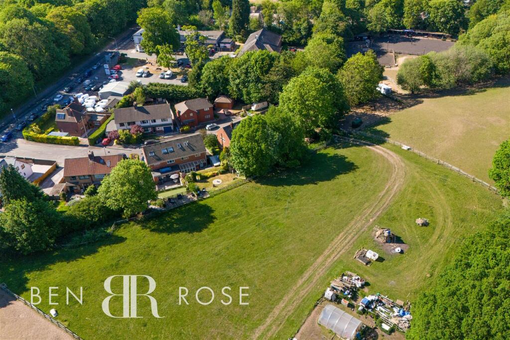 Aerial View - Surroundings