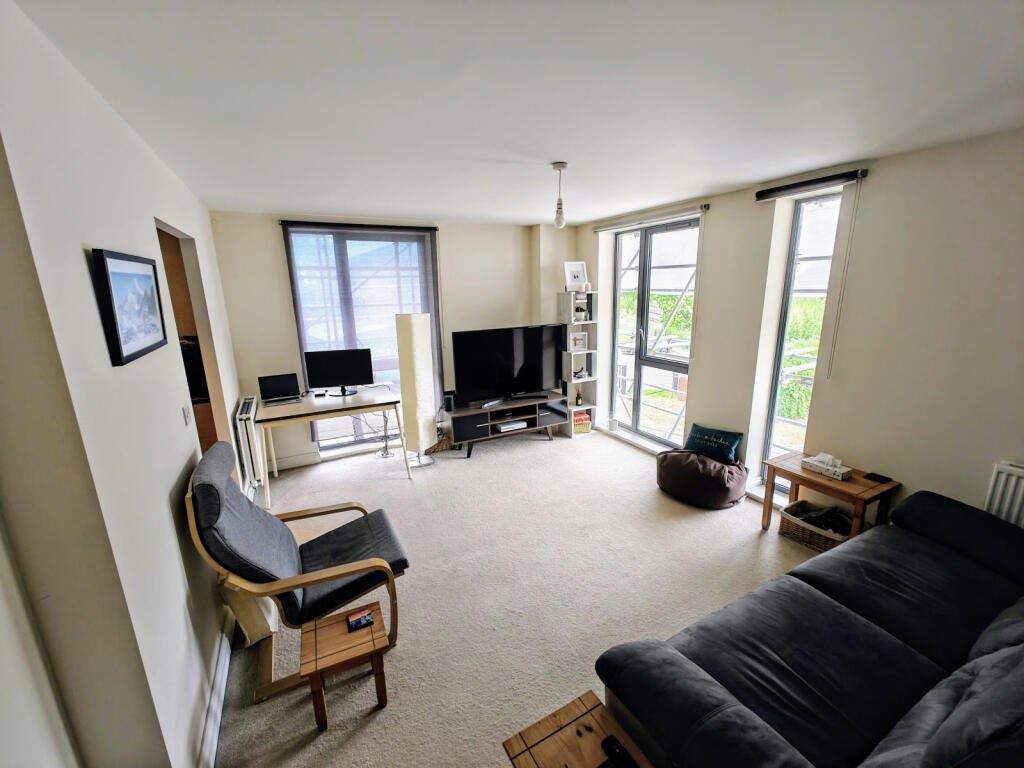 2 Bedroom Flat for Sale