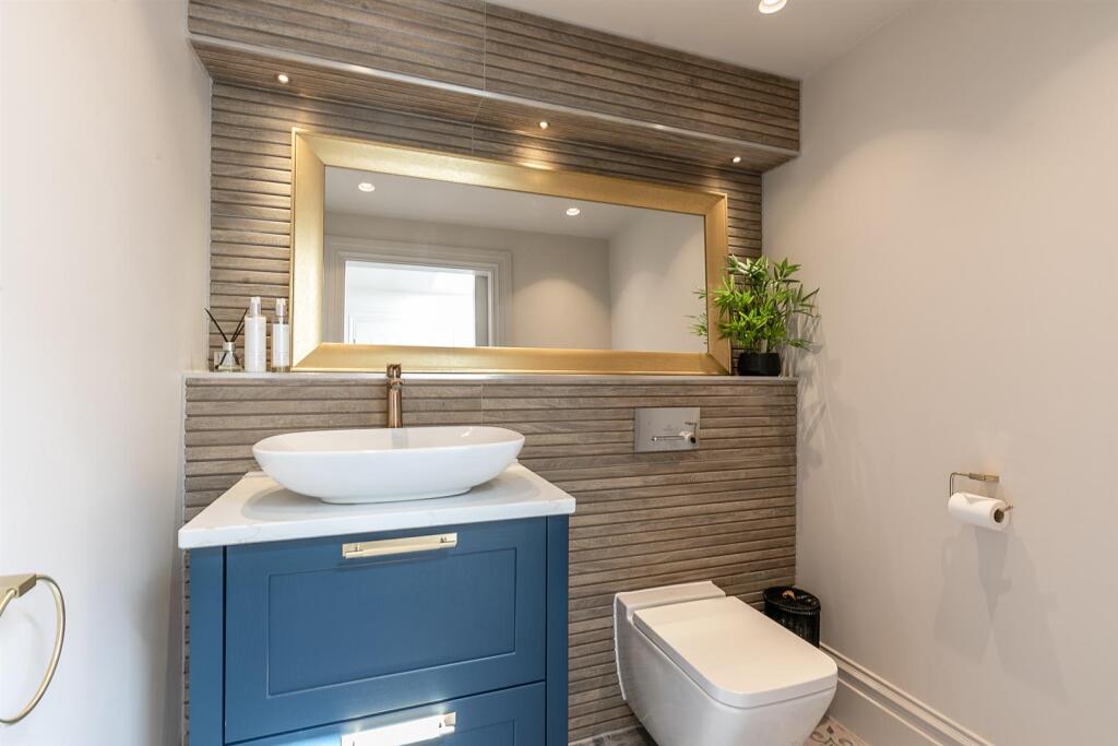 5 Forge Place-1.jpg