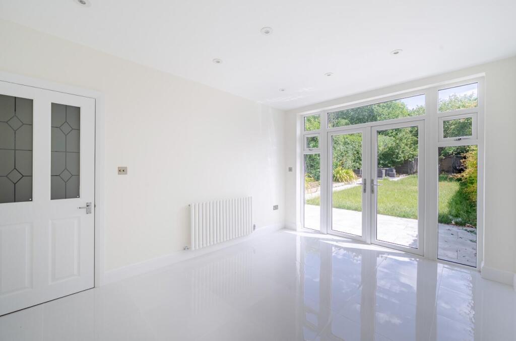 Davidson Frost-Wellings, DFW, Woodcroft Avenue, Li