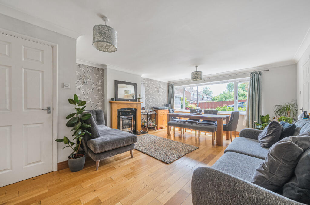 1317960-2-6863f2b...