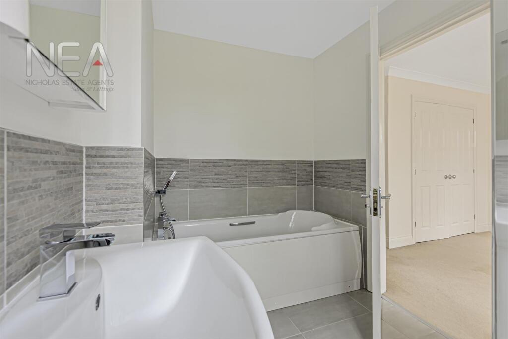 Bedroom two ensuite