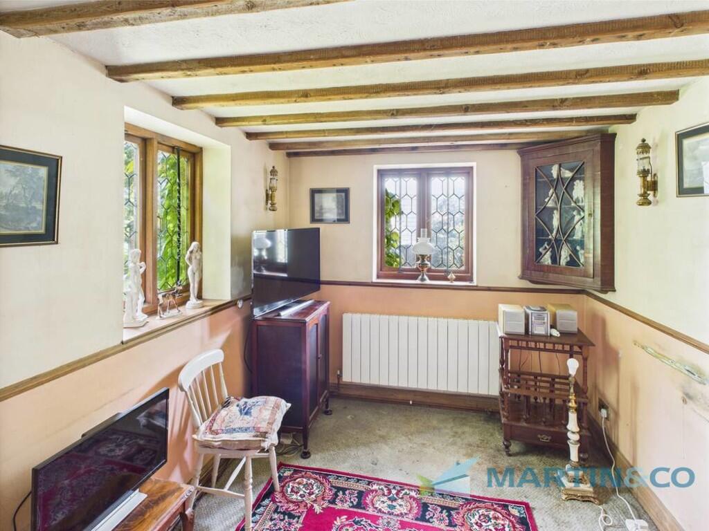 CAM02145G0-PR0061...