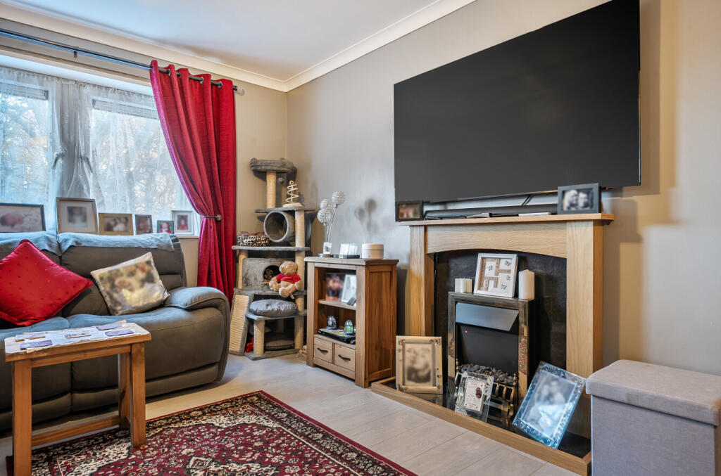 1386100-19-692ecf...