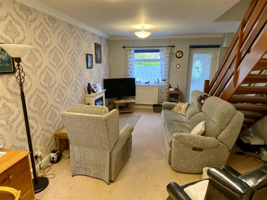 Sitting room view 2.jpg