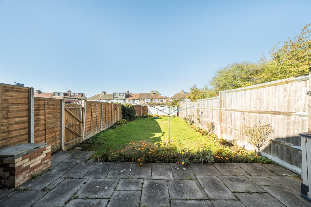 1372823-6-68fb683...