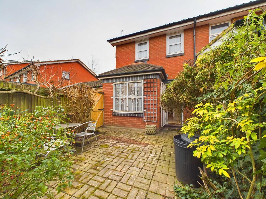 CAM03741G0-PR0058...