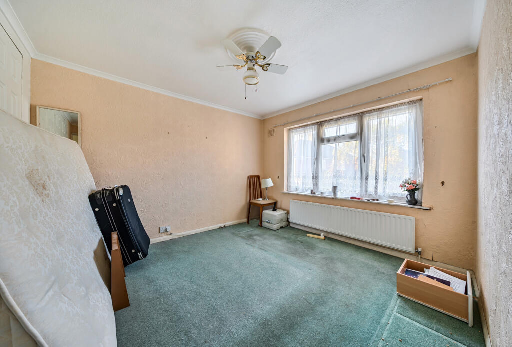 1369270-18-68ff43...