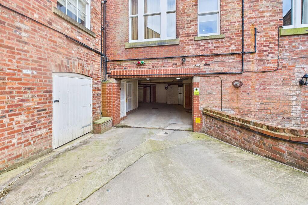 Underground Parki...