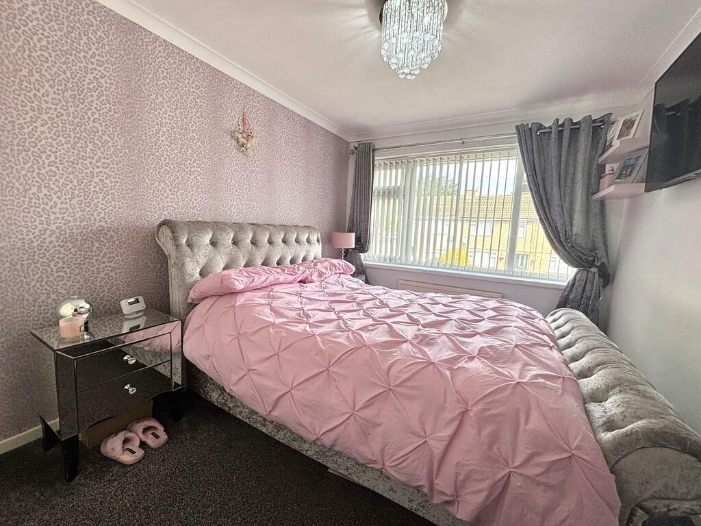 bedroom 1.