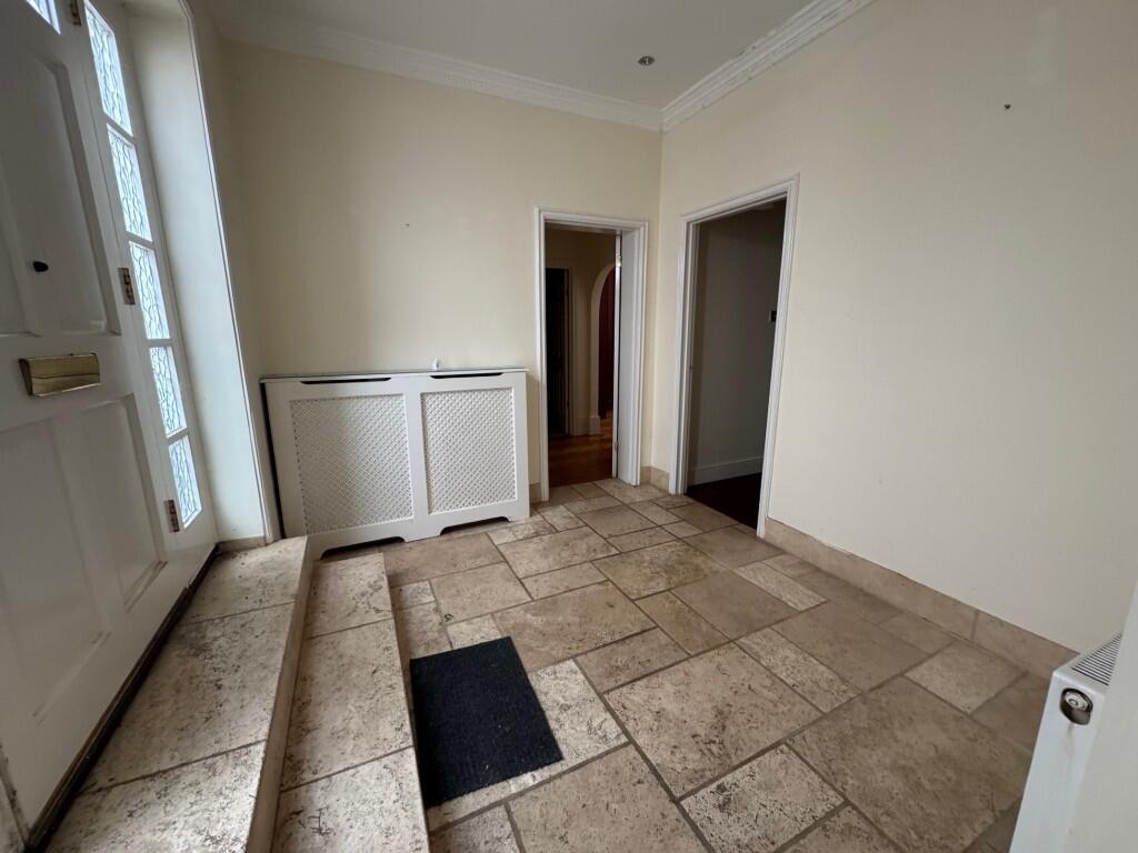 Eh  Medium  T202508141728.jpg