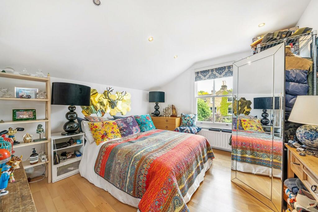 Bedroom 2.jpg